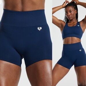 WOMEN’S BEST 3 Pairs of Power Seamless Shorts Size Medium